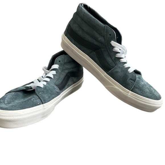 Vans unisex Black and Gray Suede Sneakers - Picture 5 of 7